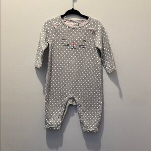 Gap baby cat polka dot romper in grey and white size 6-12 months